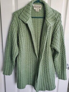 Aran Sweater Market 100% Merino Wool Cabincore XL Irish Green Cable Knit Sweater